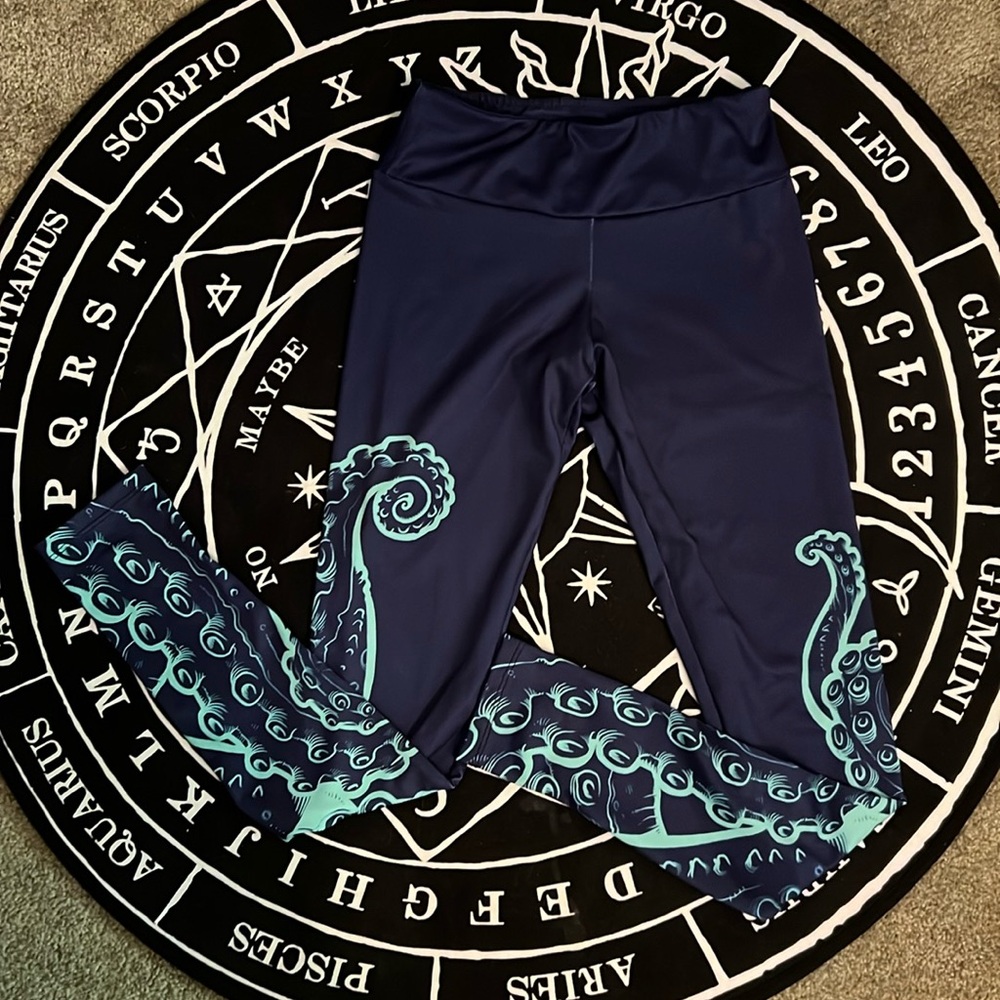 Tentacle fun leggings 🐙🌊